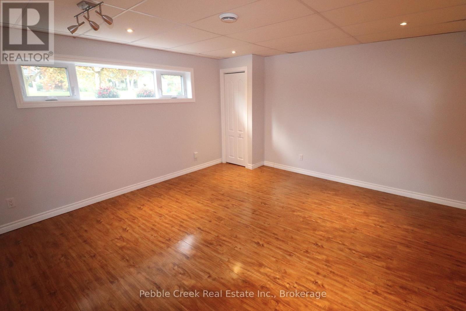 21 Suncoast Drive W Property Photo 22