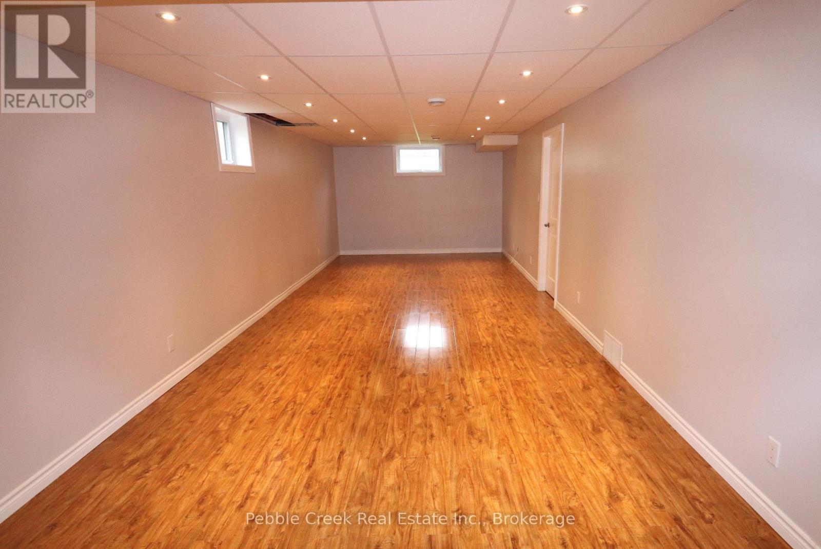 21 Suncoast Drive W Property Photo 23