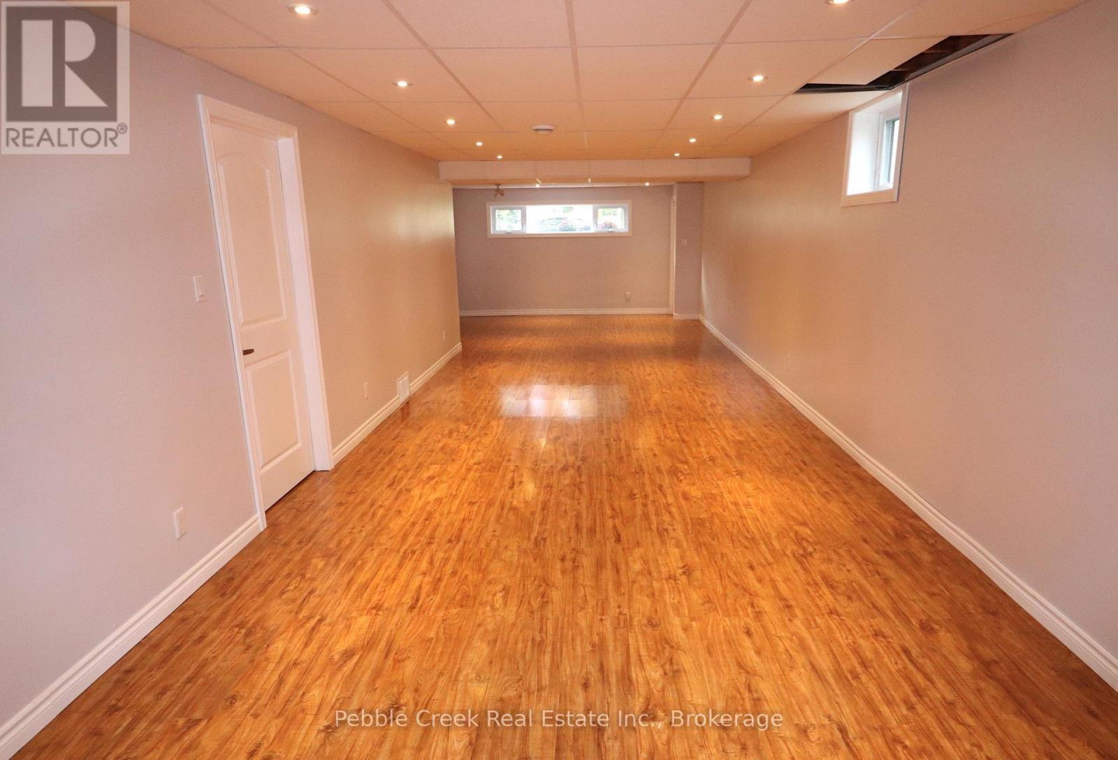 21 Suncoast Drive W Property Photo 24