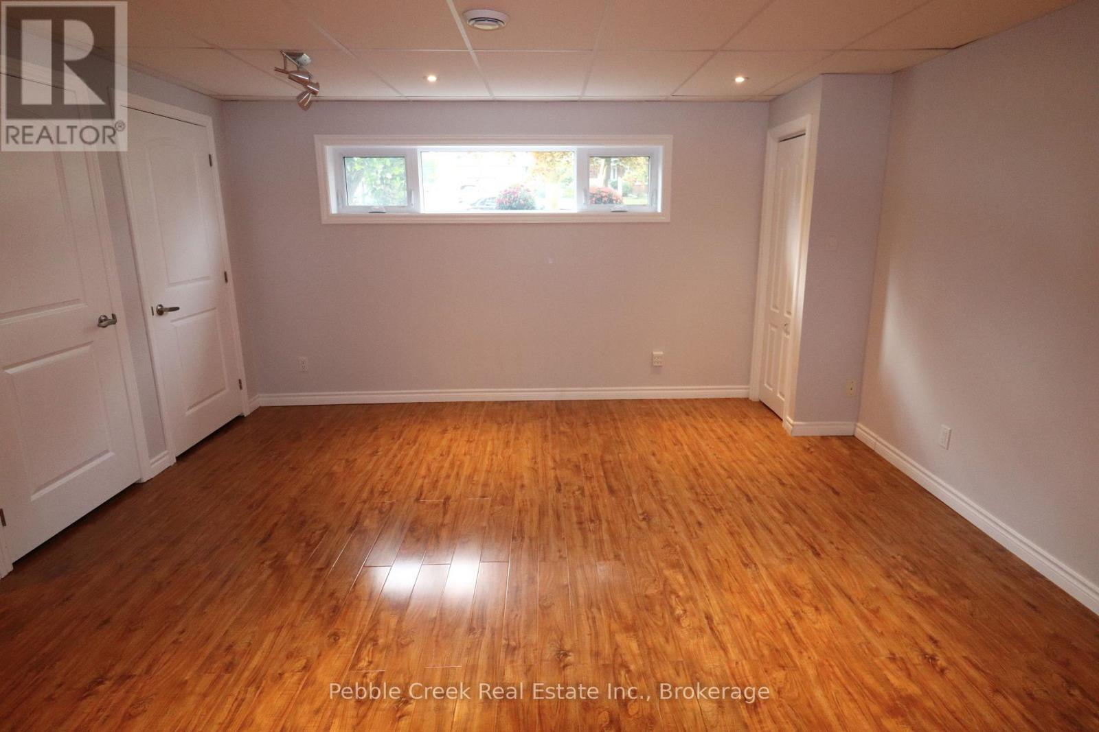 21 Suncoast Drive W Property Photo 25