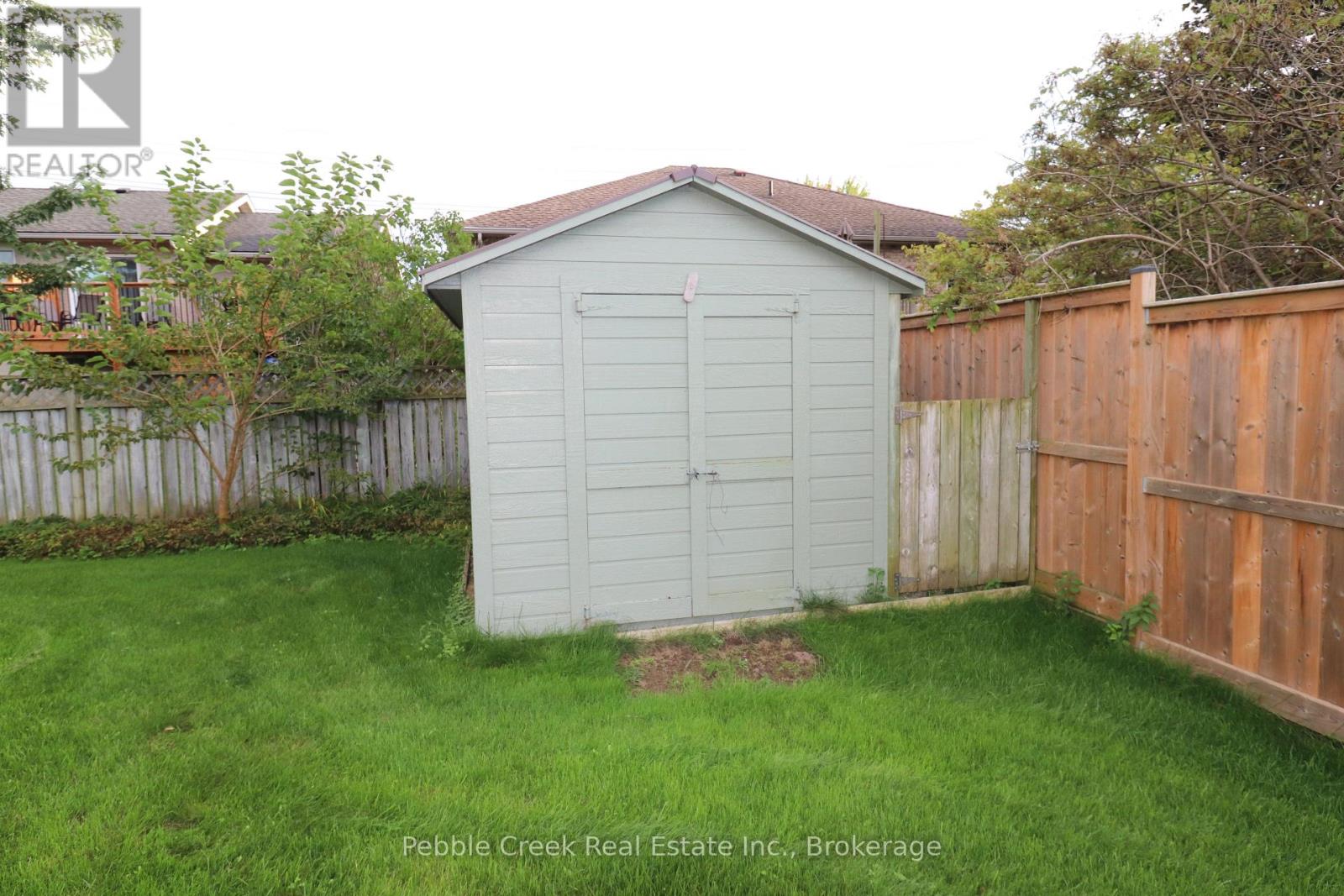 21 Suncoast Drive W Property Photo 36