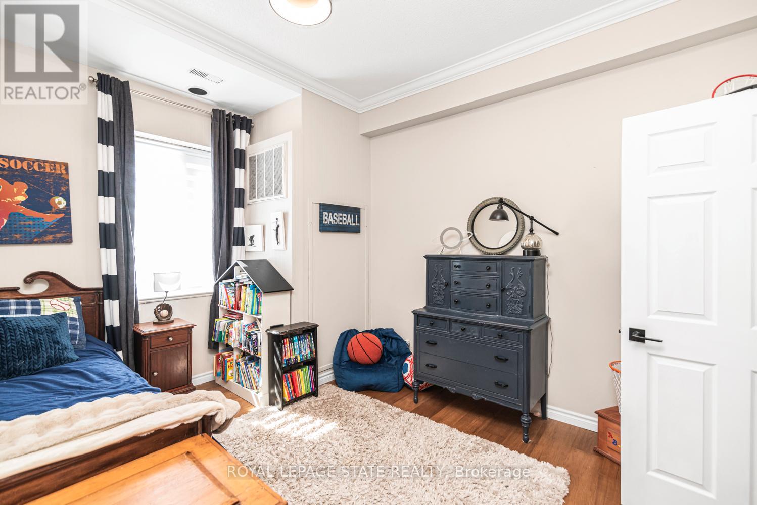 311 - 262 Dundas Street E Property Photo 18