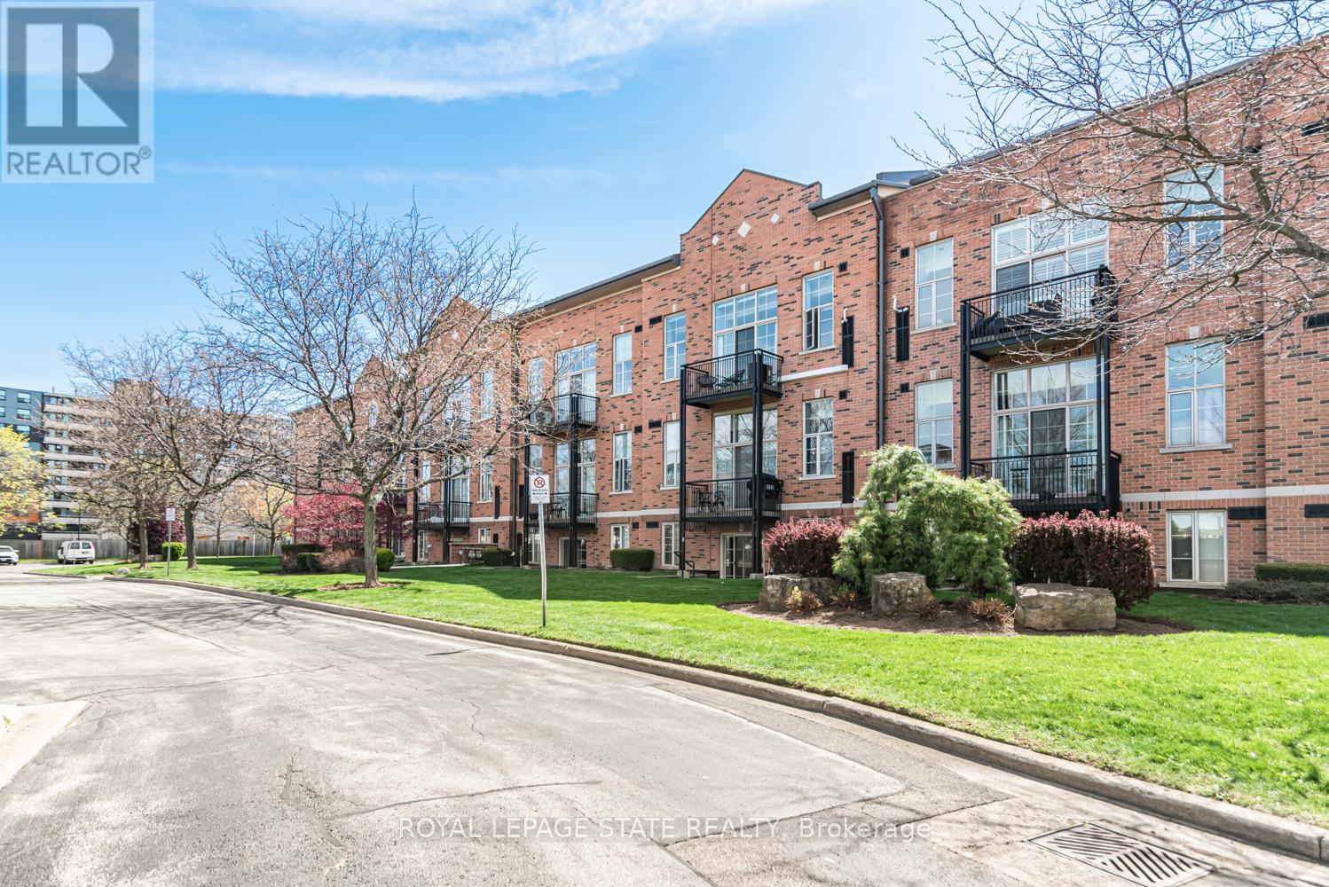 311 - 262 Dundas Street E Property Photo 45