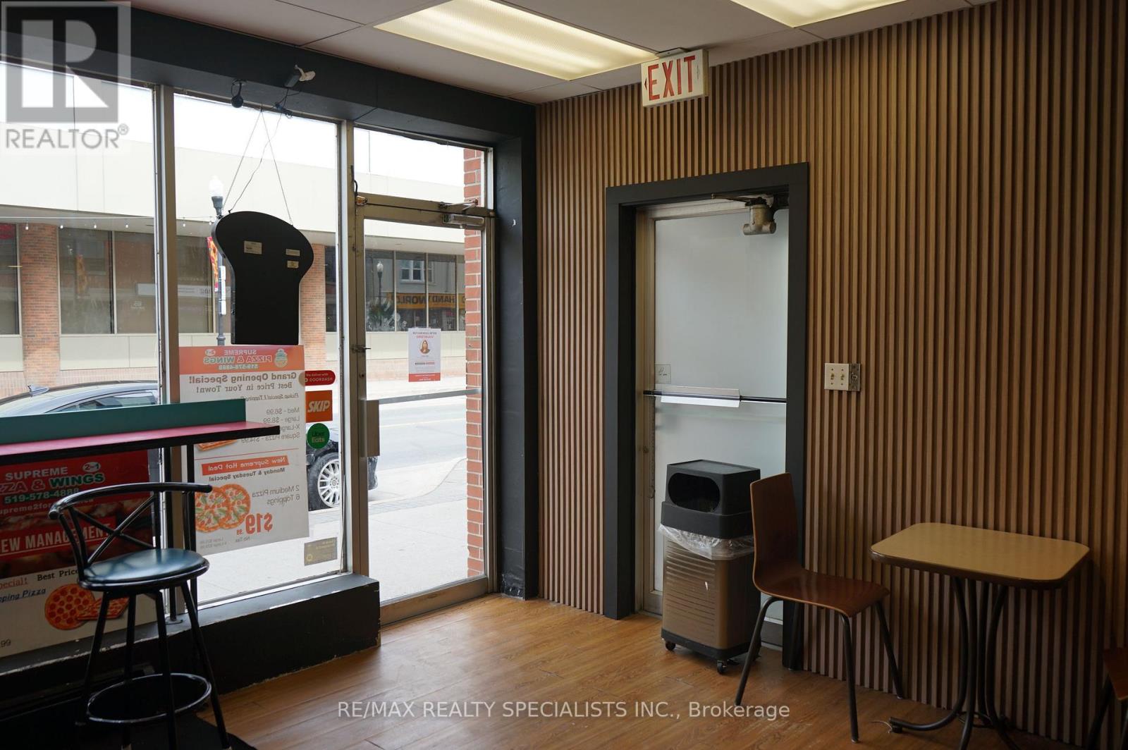 157 King Street E Property Photo 12