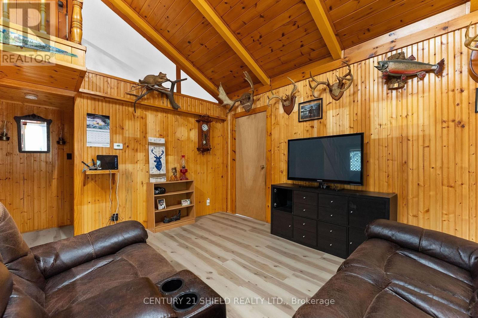 121 Maple Drive Property Photo 10