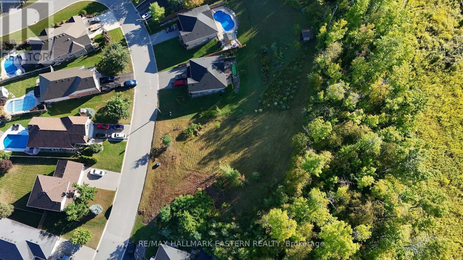 406 Country Lane Property Photo 6