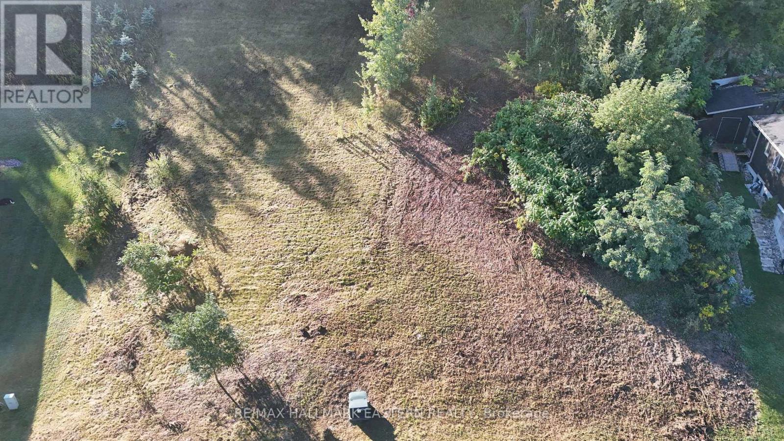 406 Country Lane Property Photo 14