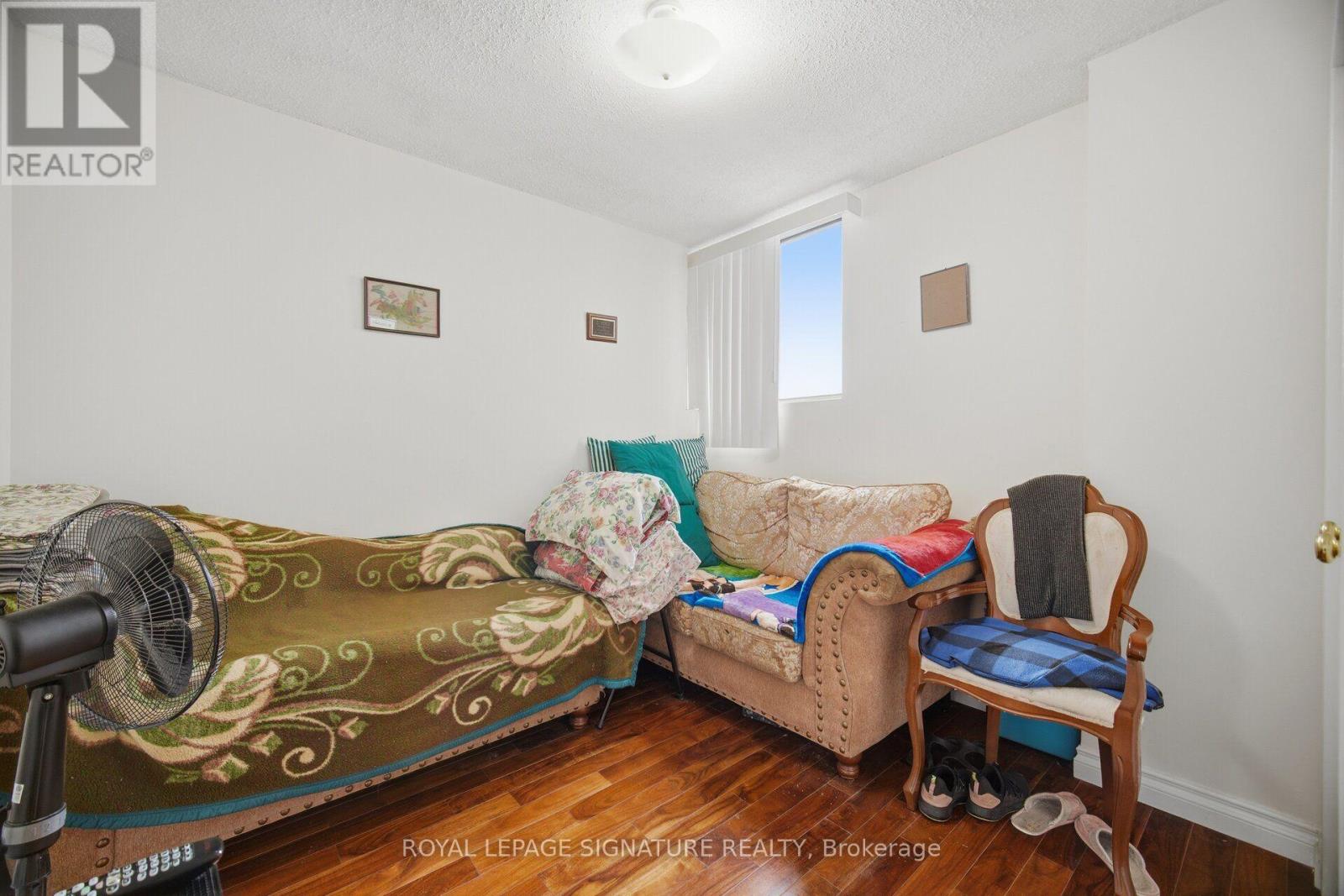 802 - 375 King Street N Property Photo 29