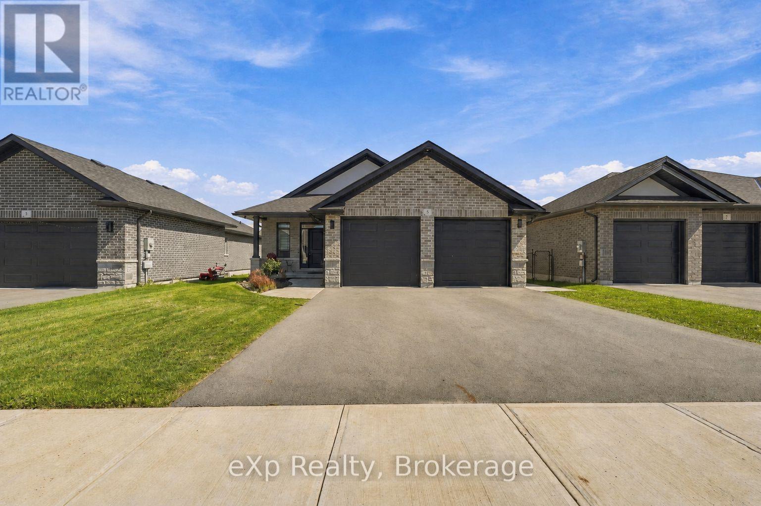 5 Mavety Court Property Photo 2