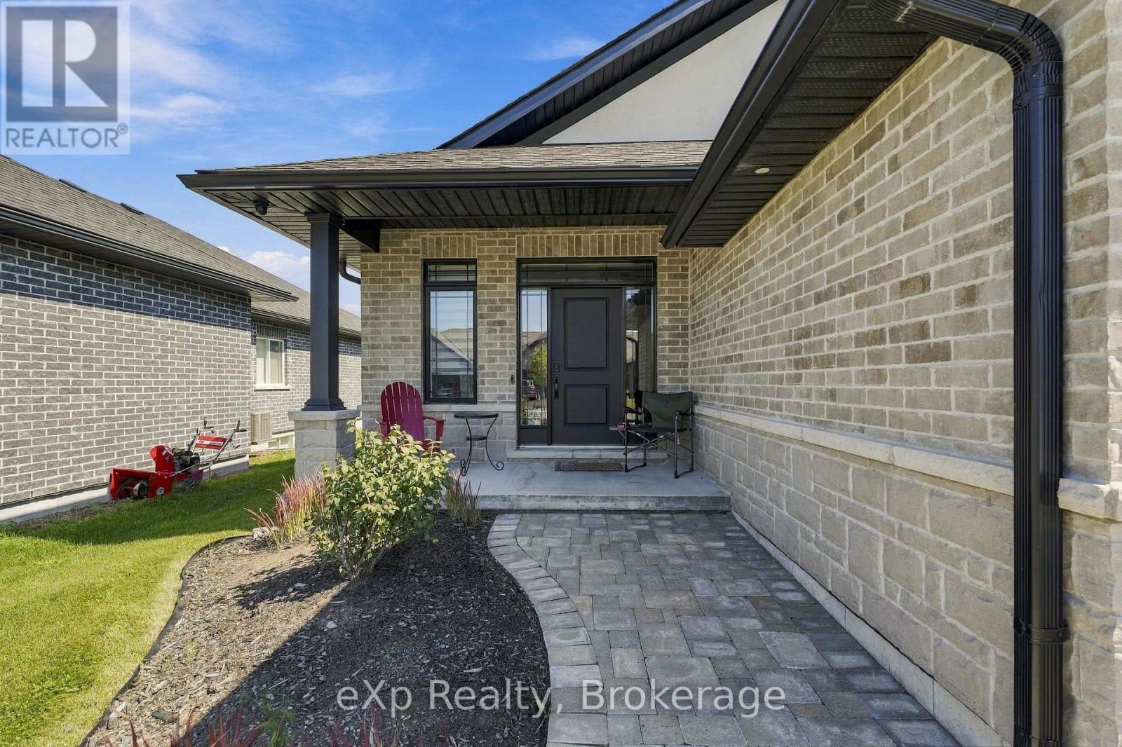 5 Mavety Court Property Photo 3