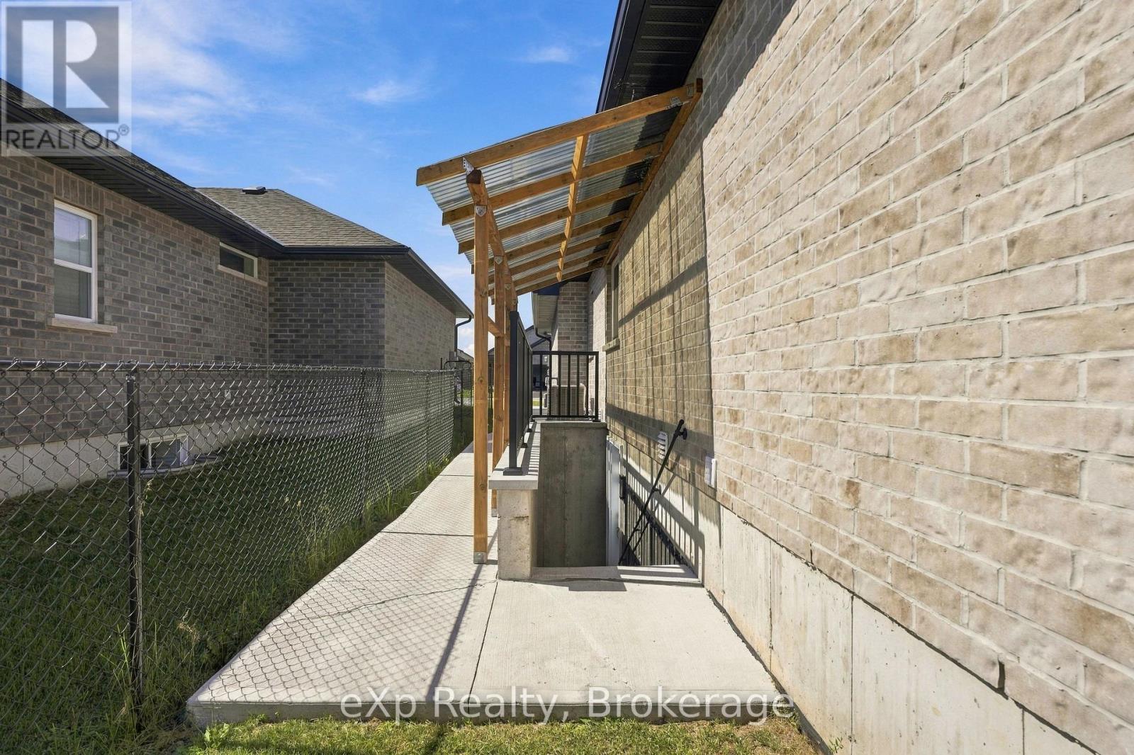 5 Mavety Court Property Photo 15