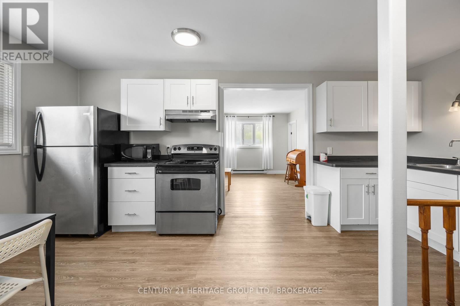 432 Barrie Street Property Photo 11