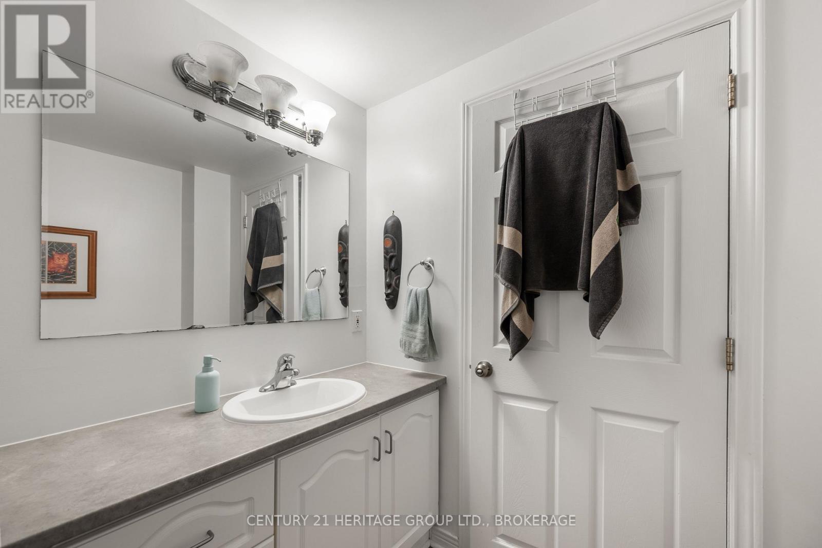 432 Barrie Street Property Photo 17