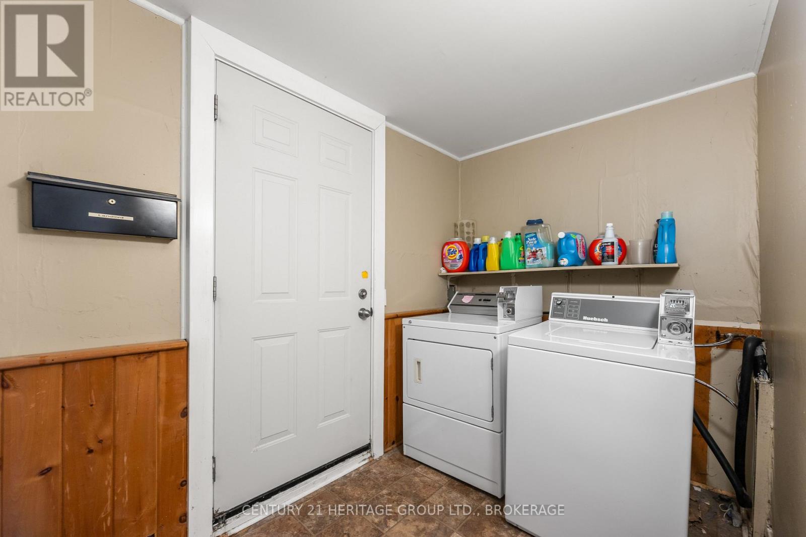 432 Barrie Street Property Photo 18