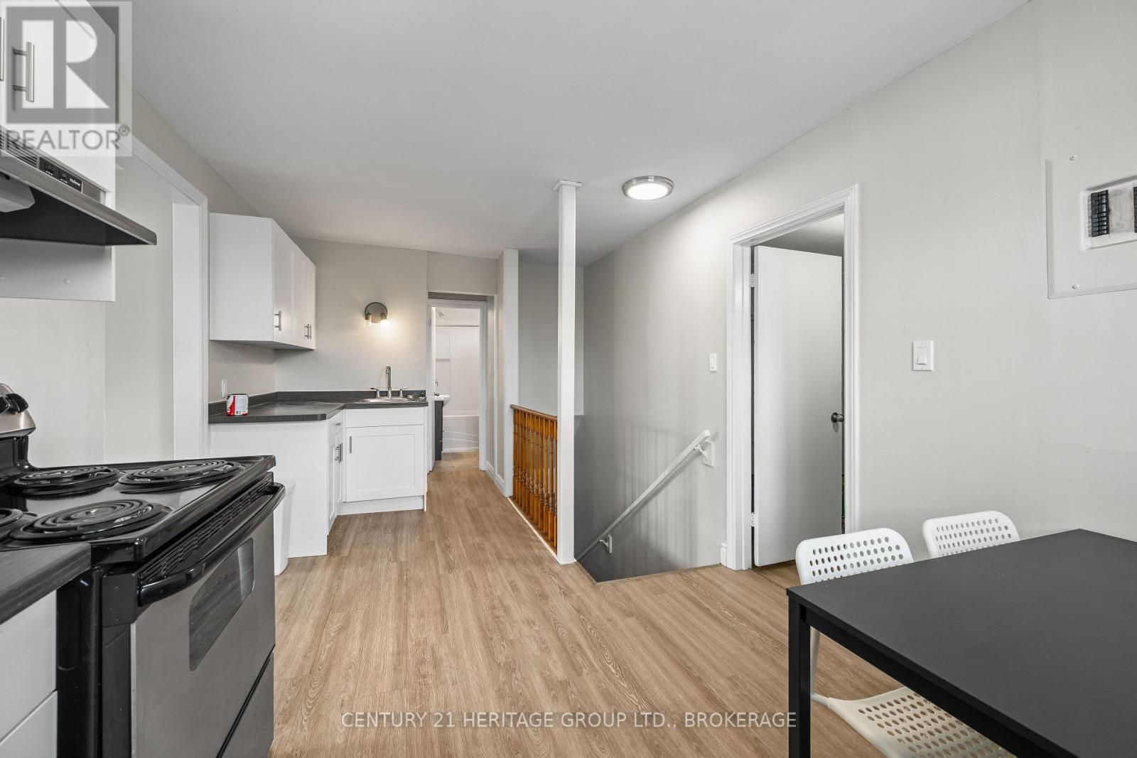 432 Barrie Street Property Photo 24