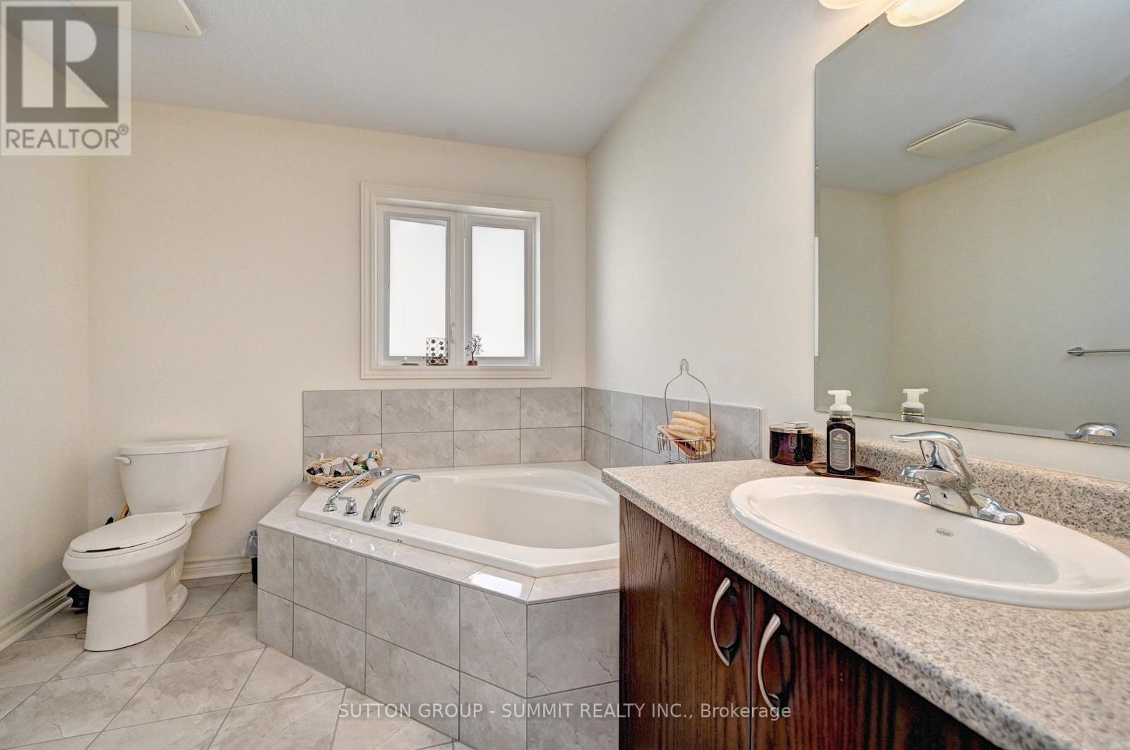 212 Gravel Ridge Trail Property Photo 12