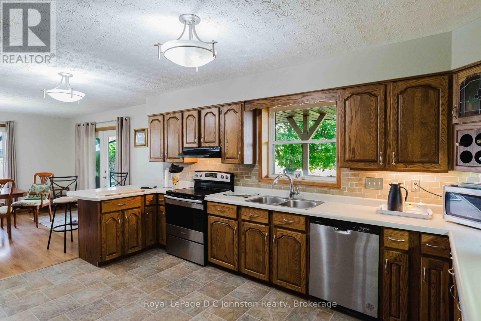 1277 Concession 6 Road Property Photo 4