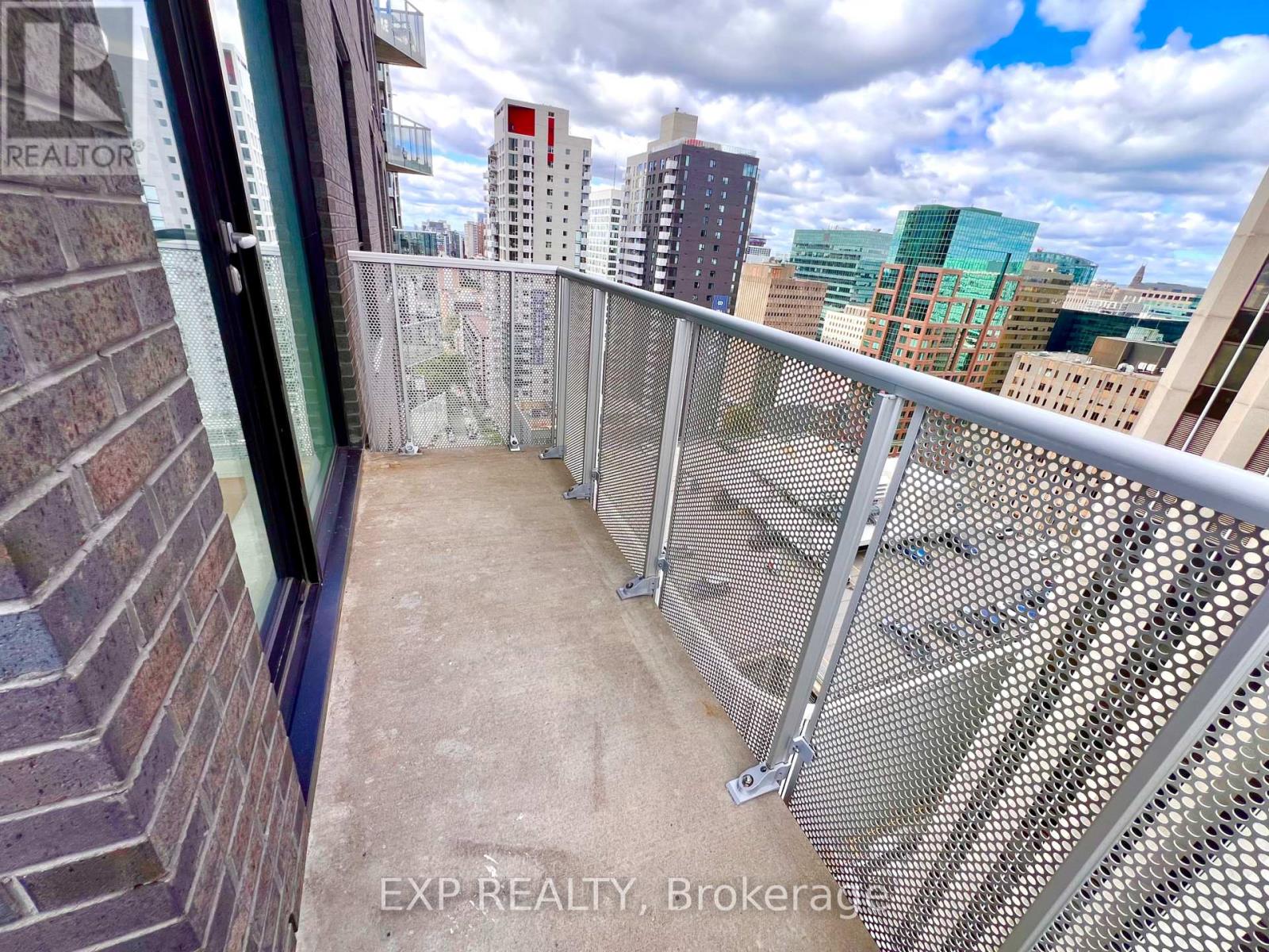 2001 - 40 Nepean Street Property Photo 17