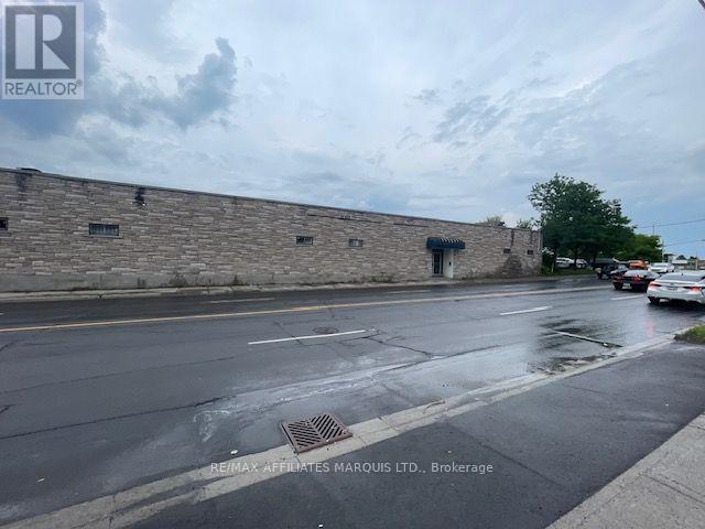 71 9th Street W Property Photo 1
