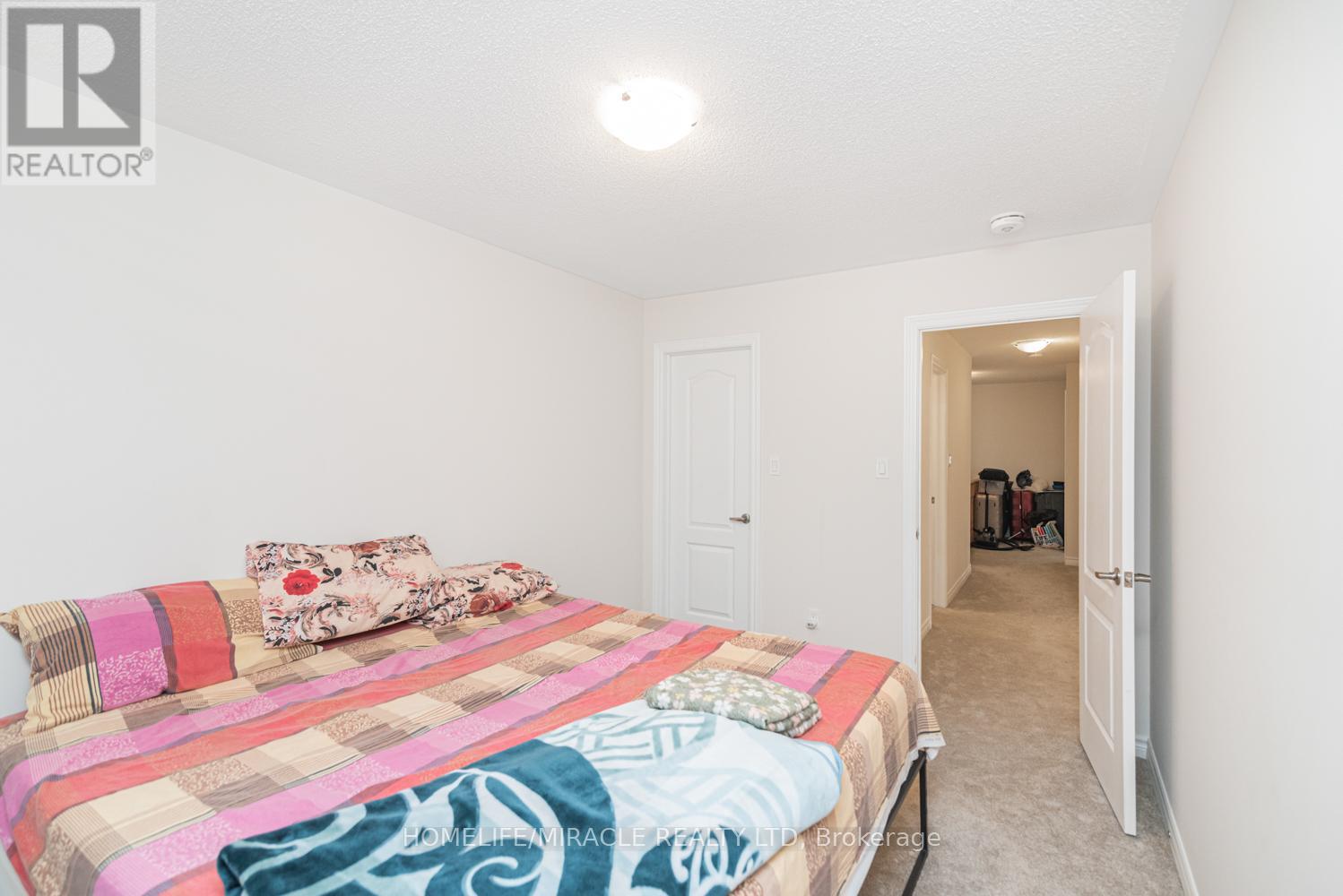 82 Baker Street Property Photo 14