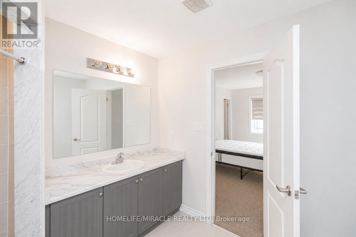 82 Baker Street Property Photo 20