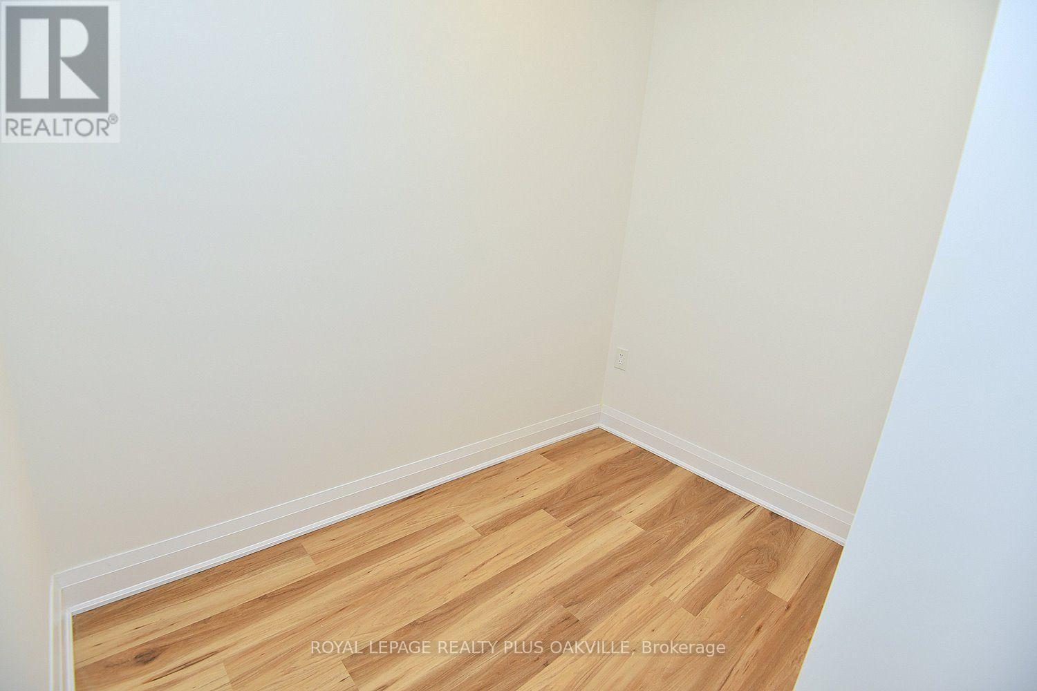 422 - 1936 Rymal Road E Property Photo 20