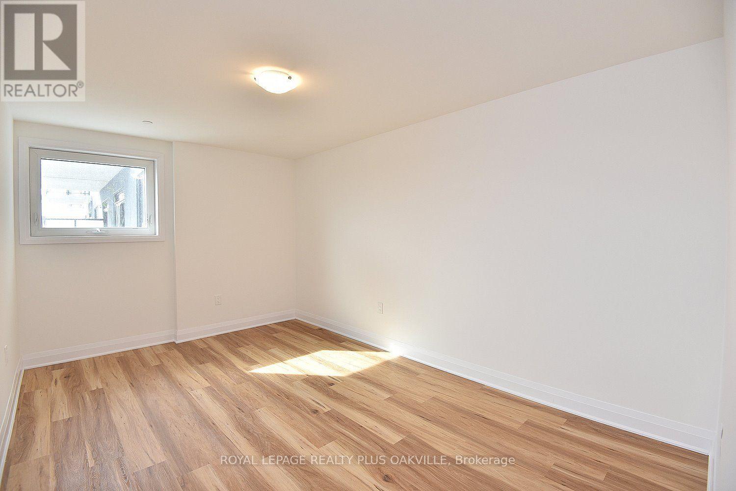 422 - 1936 Rymal Road E Property Photo 27