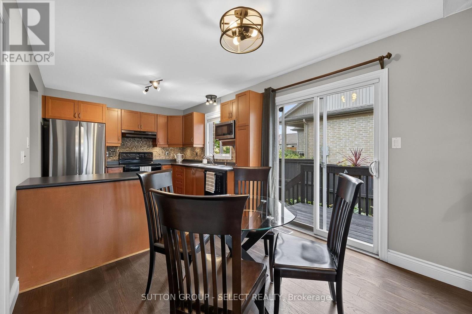 1706 Bayswater Crescent Property Photo 11