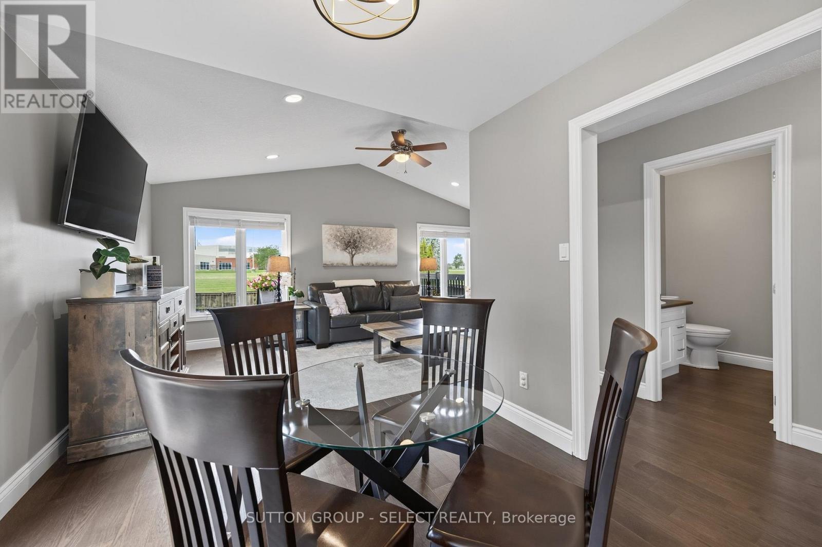 1706 Bayswater Crescent Property Photo 12