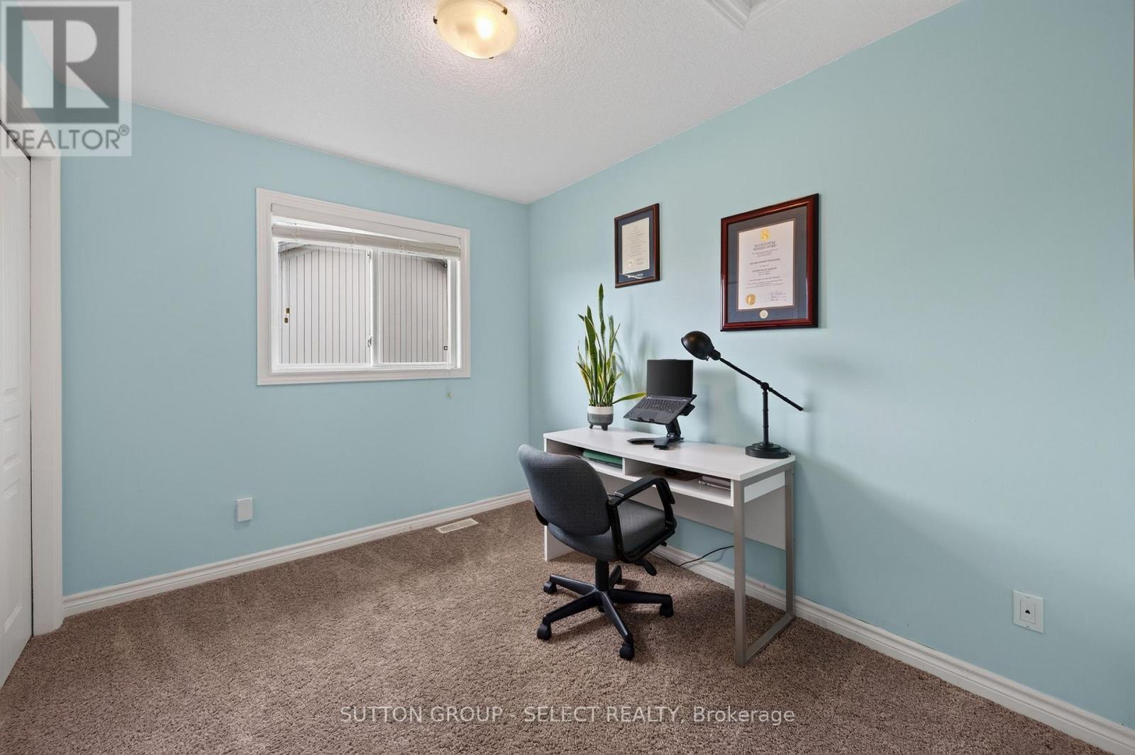 1706 Bayswater Crescent Property Photo 16