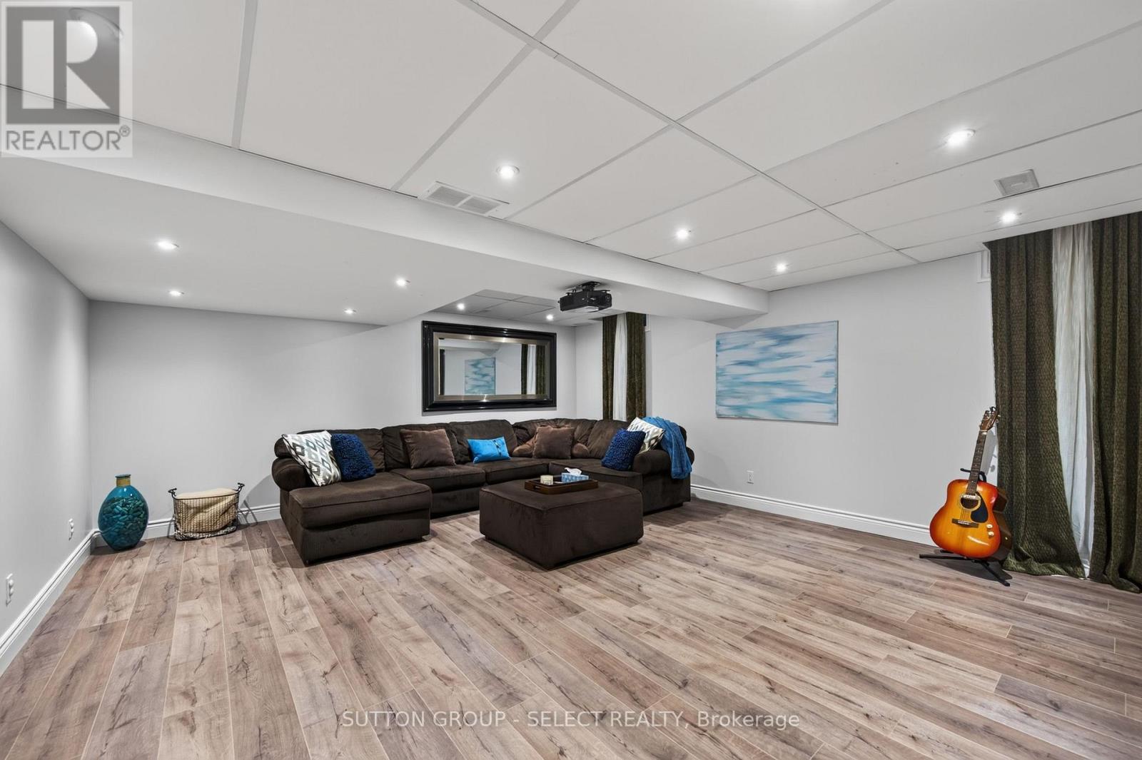 1706 Bayswater Crescent Property Photo 24