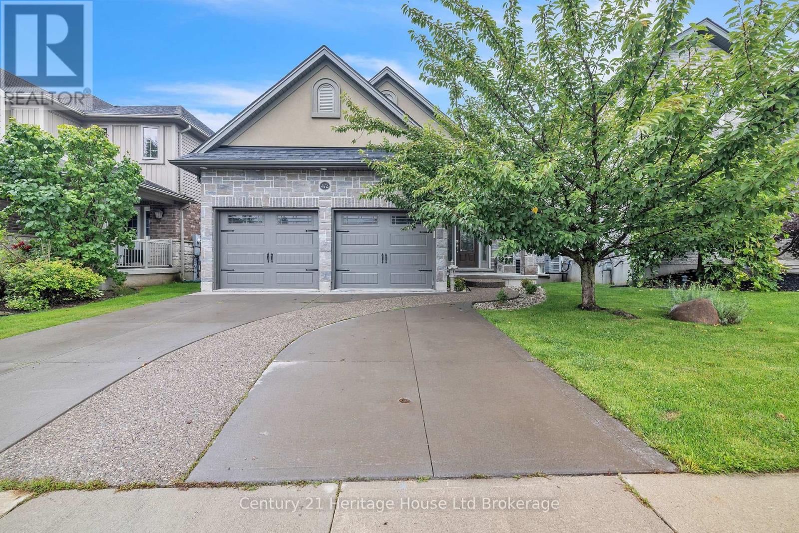 472 FAIRWAY ROAD