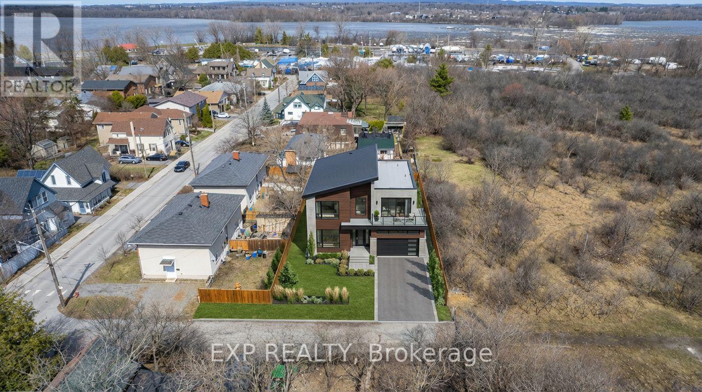 2723 Rowatt Street Property Photo 3