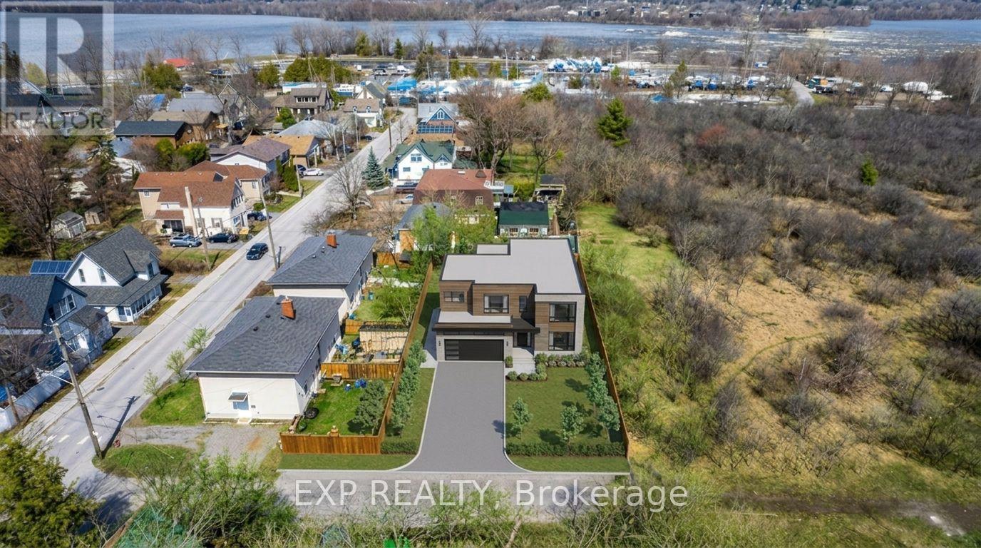 2723 Rowatt Street Property Photo 5