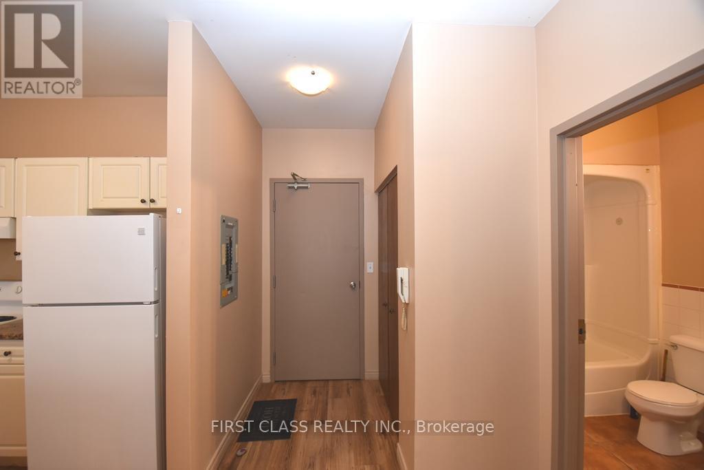 3 - 18 Market Street Property Photo 3