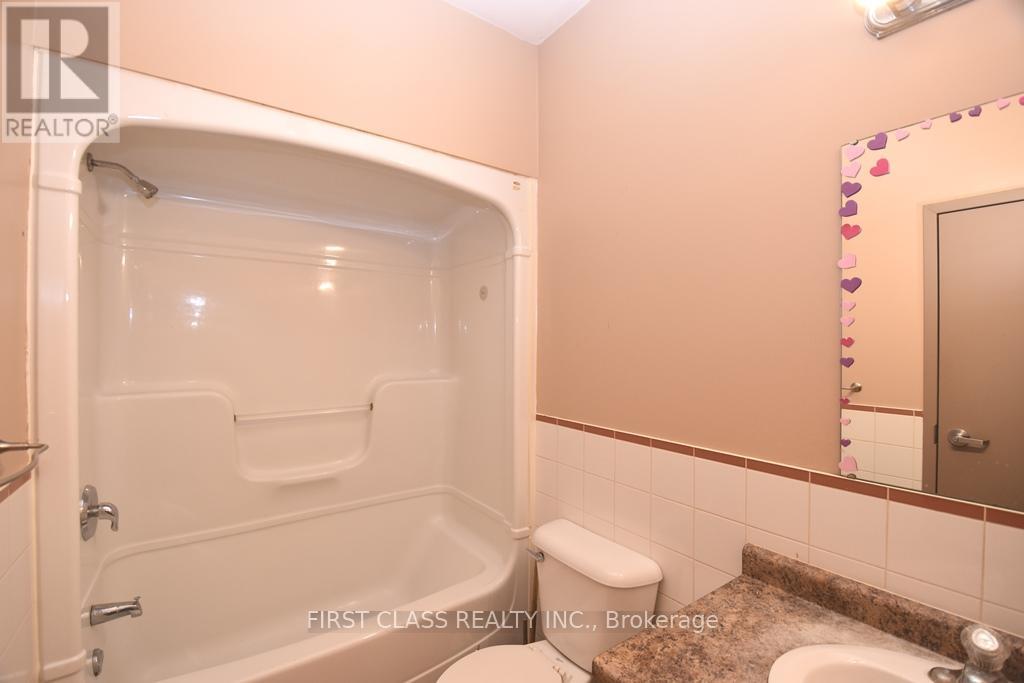 3 - 18 Market Street Property Photo 4