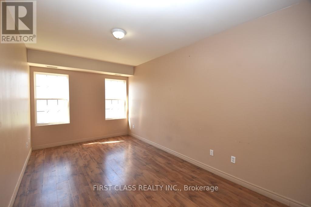 3 - 18 Market Street Property Photo 9