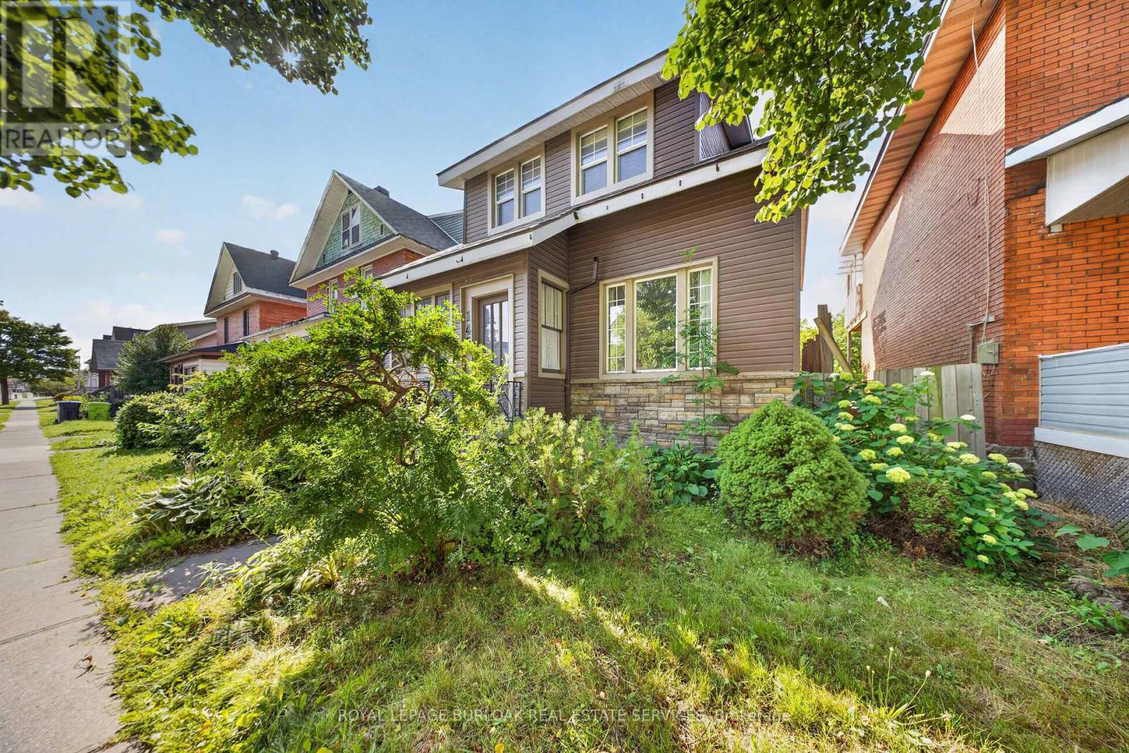 145 Albert Street W Property Photo 25