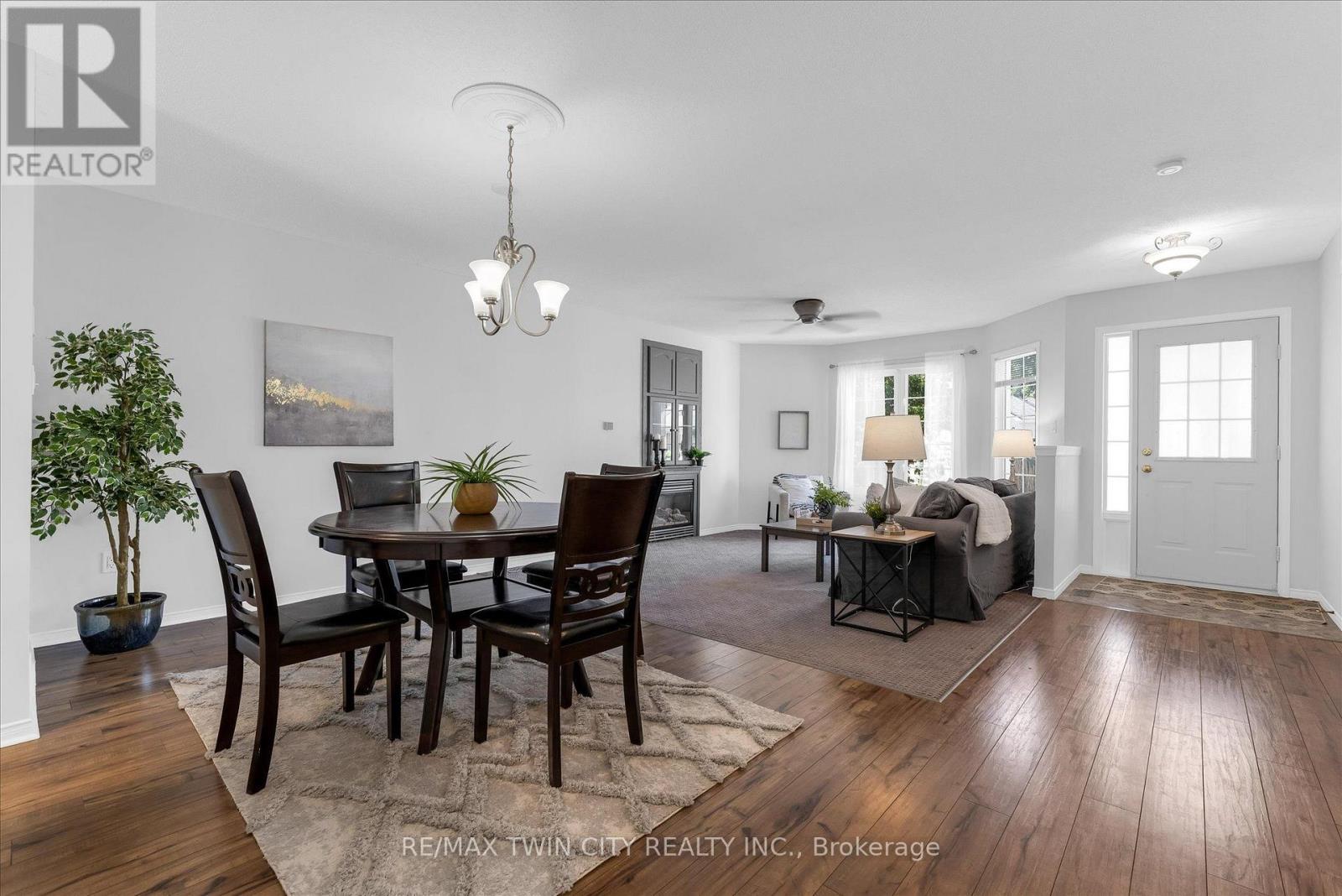 7 Aspen Lane Property Photo 9
