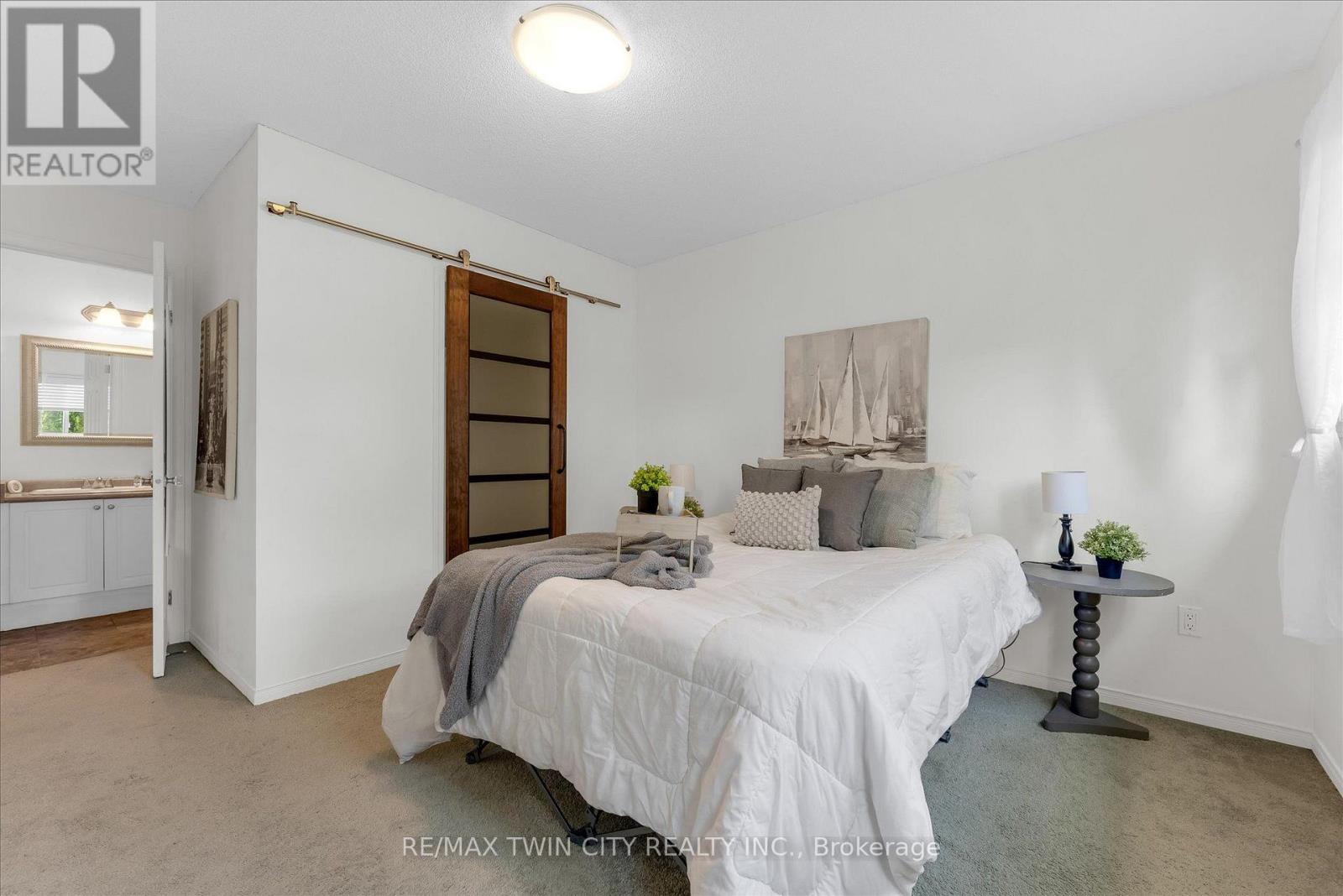 7 Aspen Lane Property Photo 15