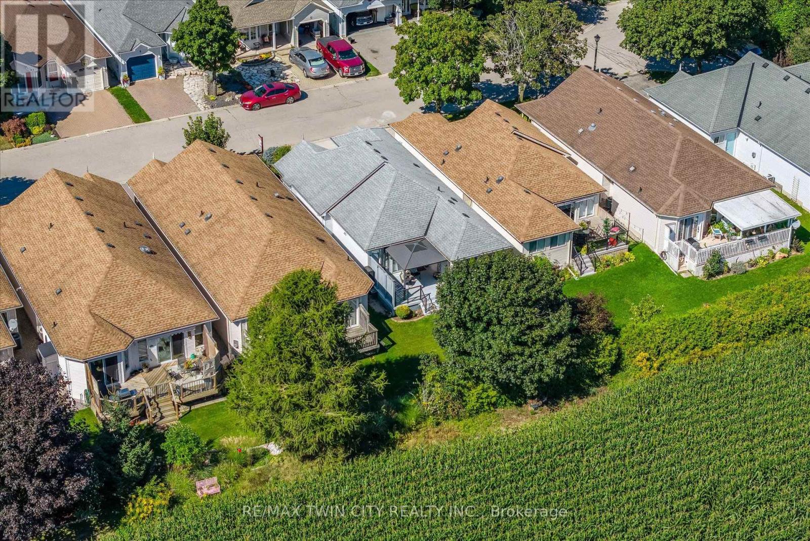 7 Aspen Lane Property Photo 29