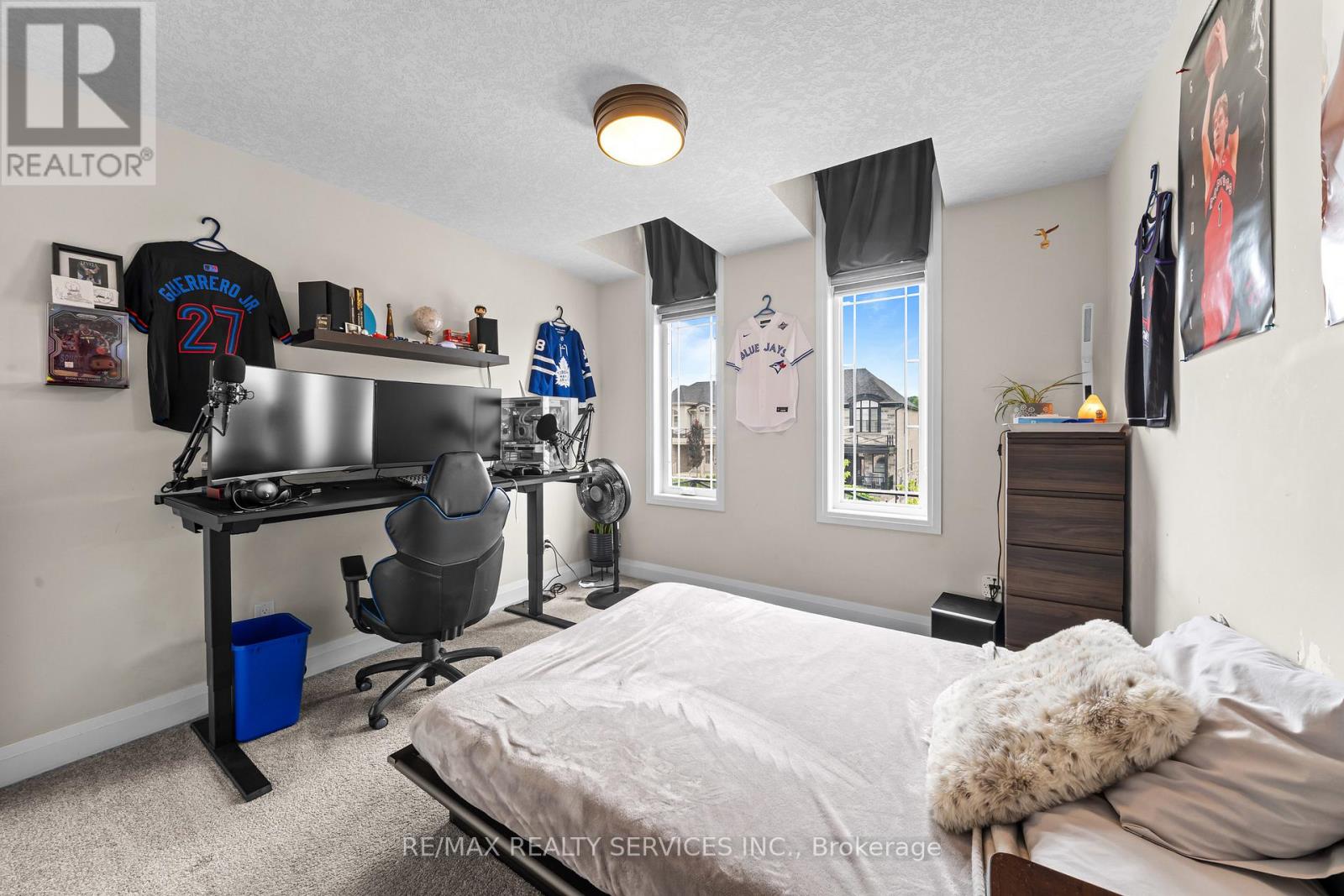 130 Pondcliffe Drive Property Photo 38