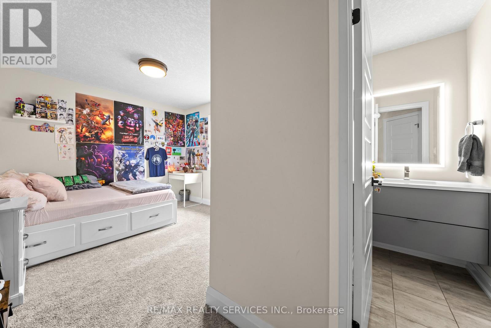 130 Pondcliffe Drive Property Photo 42
