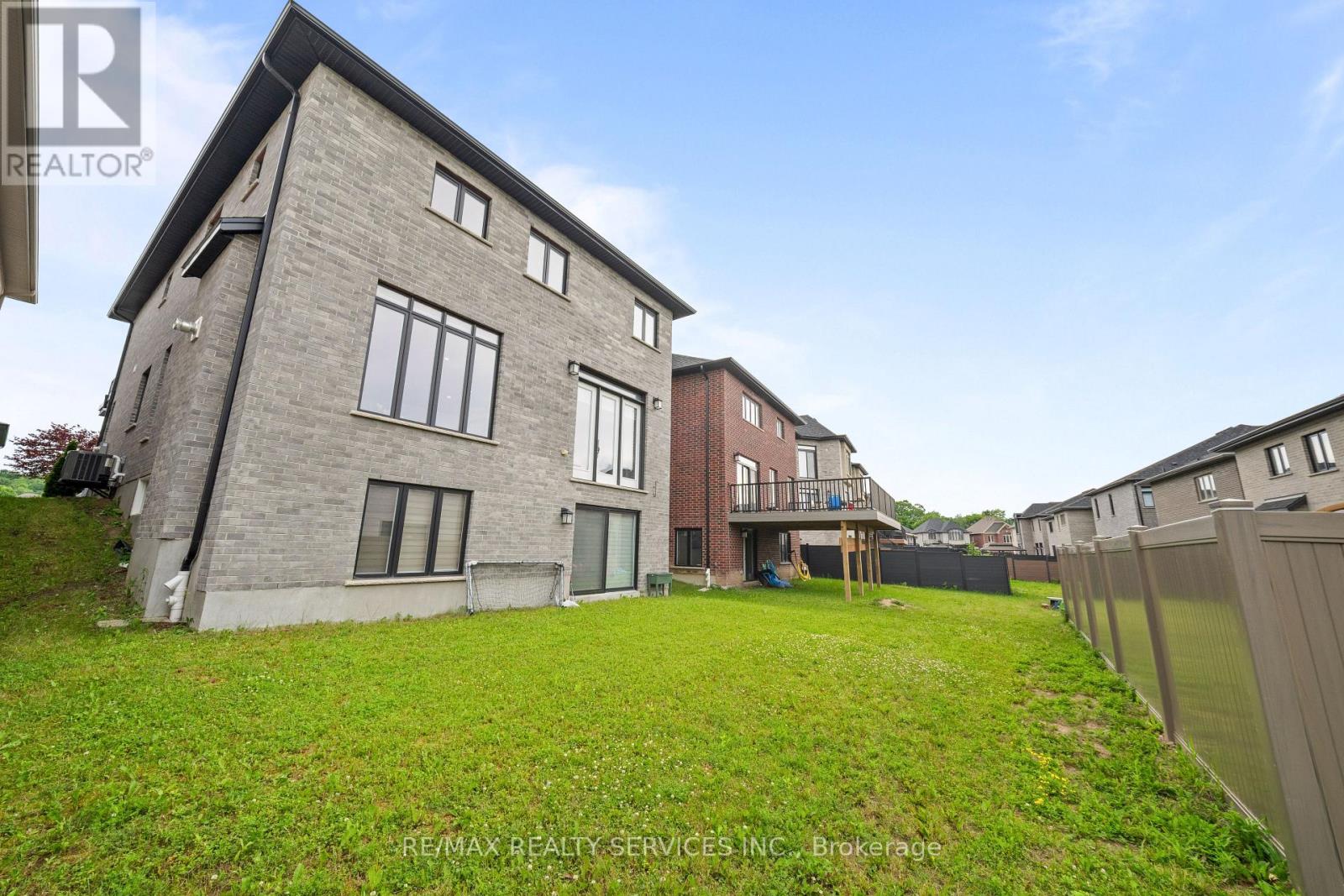 130 Pondcliffe Drive Property Photo 48