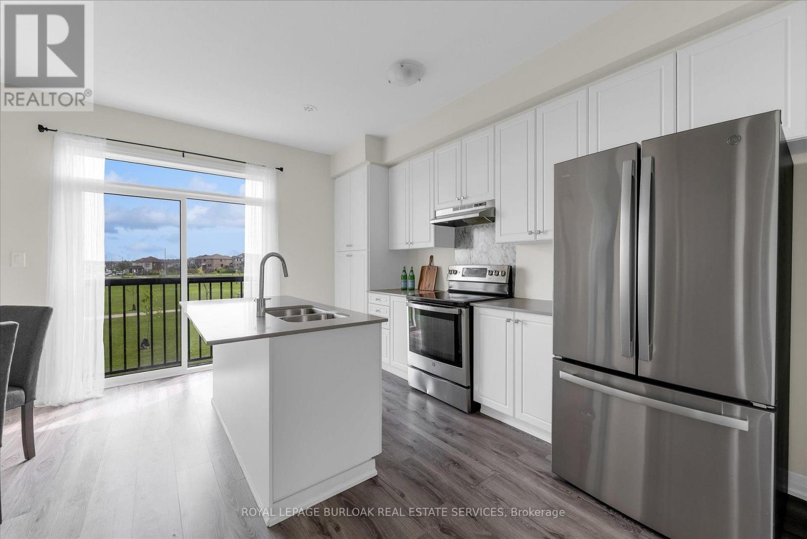 24 - 185 Bedrock Drive Property Photo 8