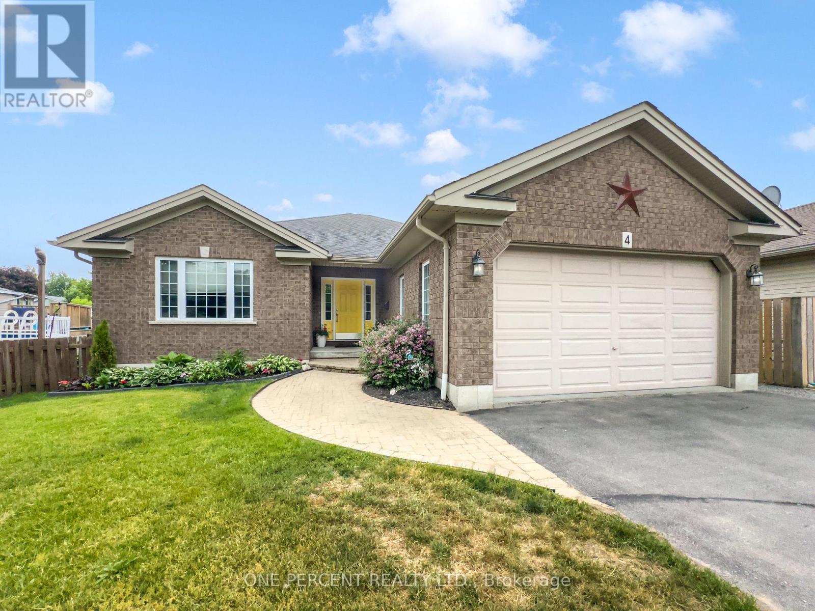 4 JASON CRESCENT