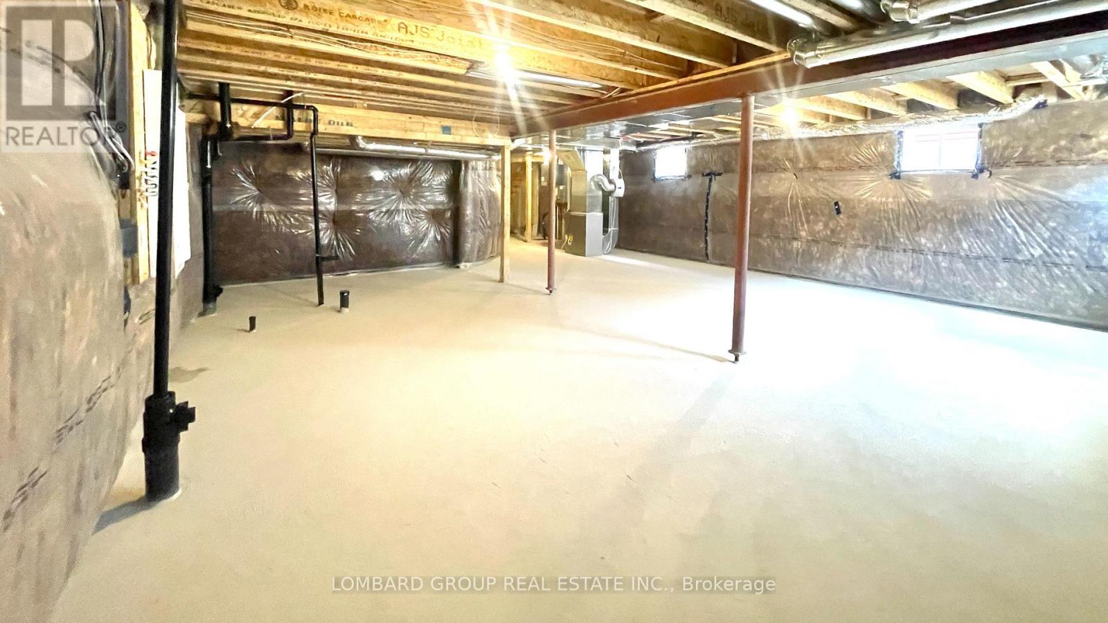 100 Lillian Way Property Photo 29