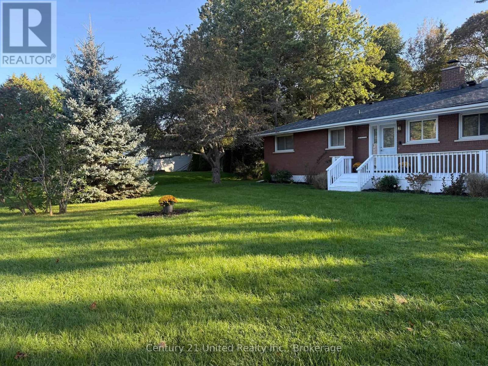 44 Hamilton Avenue Property Photo 2