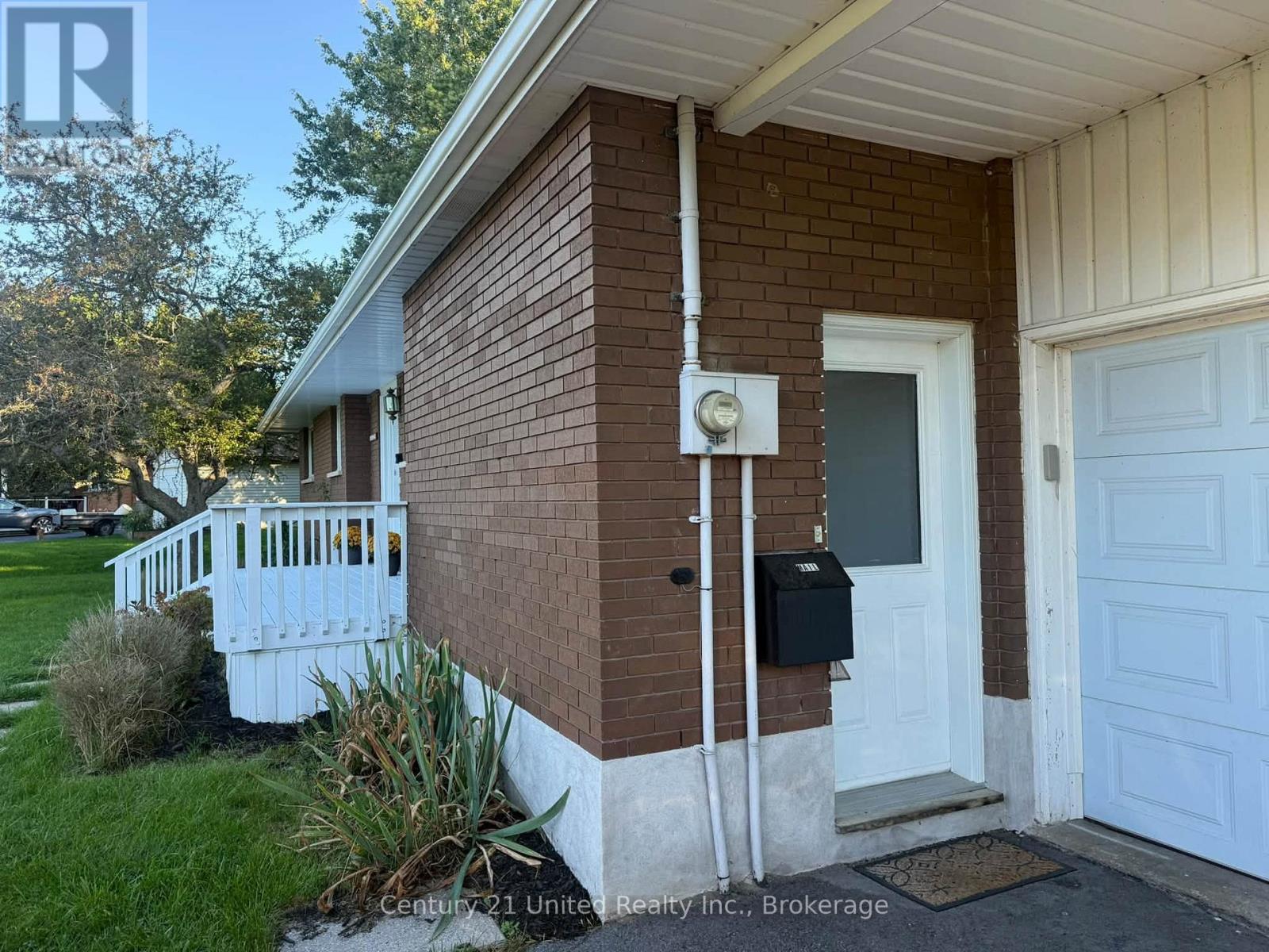 44 Hamilton Avenue Property Photo 4