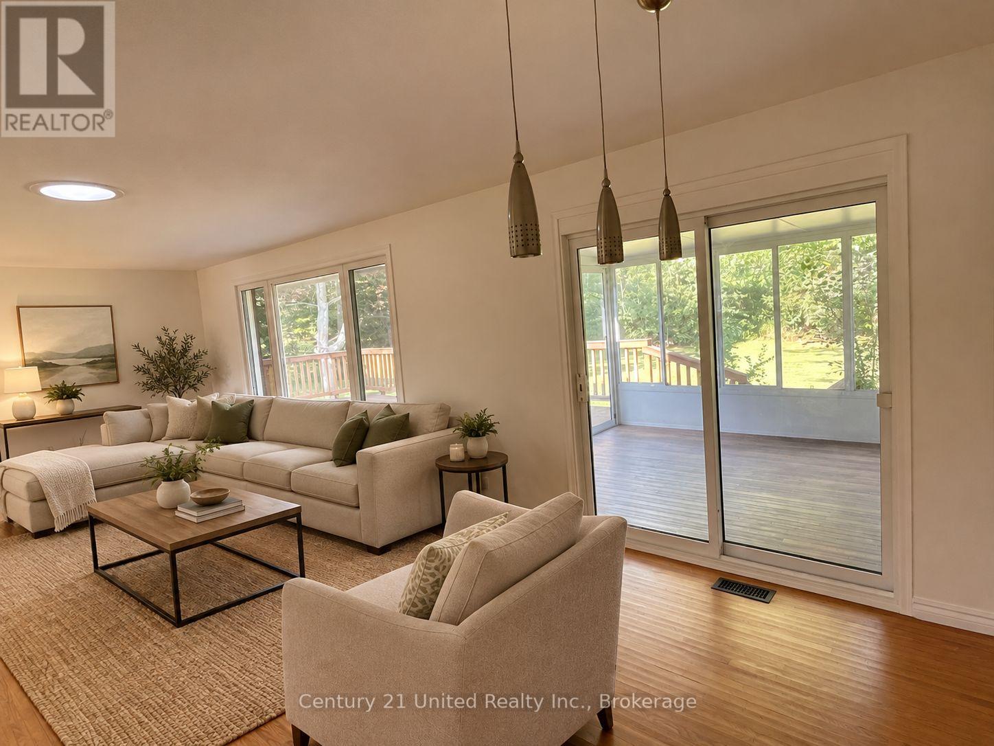 44 Hamilton Avenue Property Photo 8